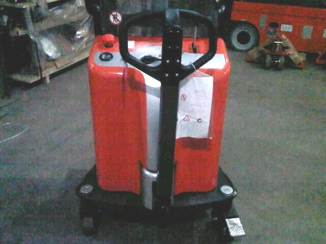 Service alat material handling