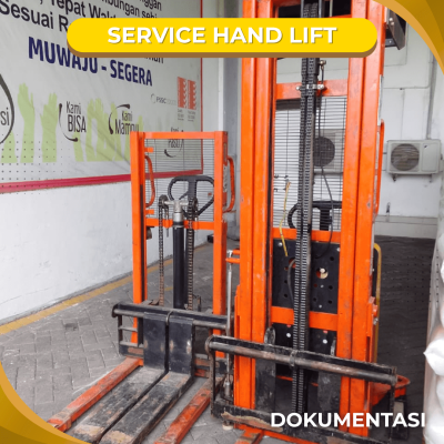 Dokumentasi pengiriman unit setelah service hand lift ke lokasi pelanggan.